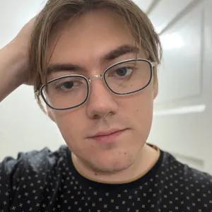 Profile photo for likeIcarus.